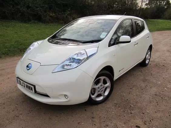nissan leaf acenta